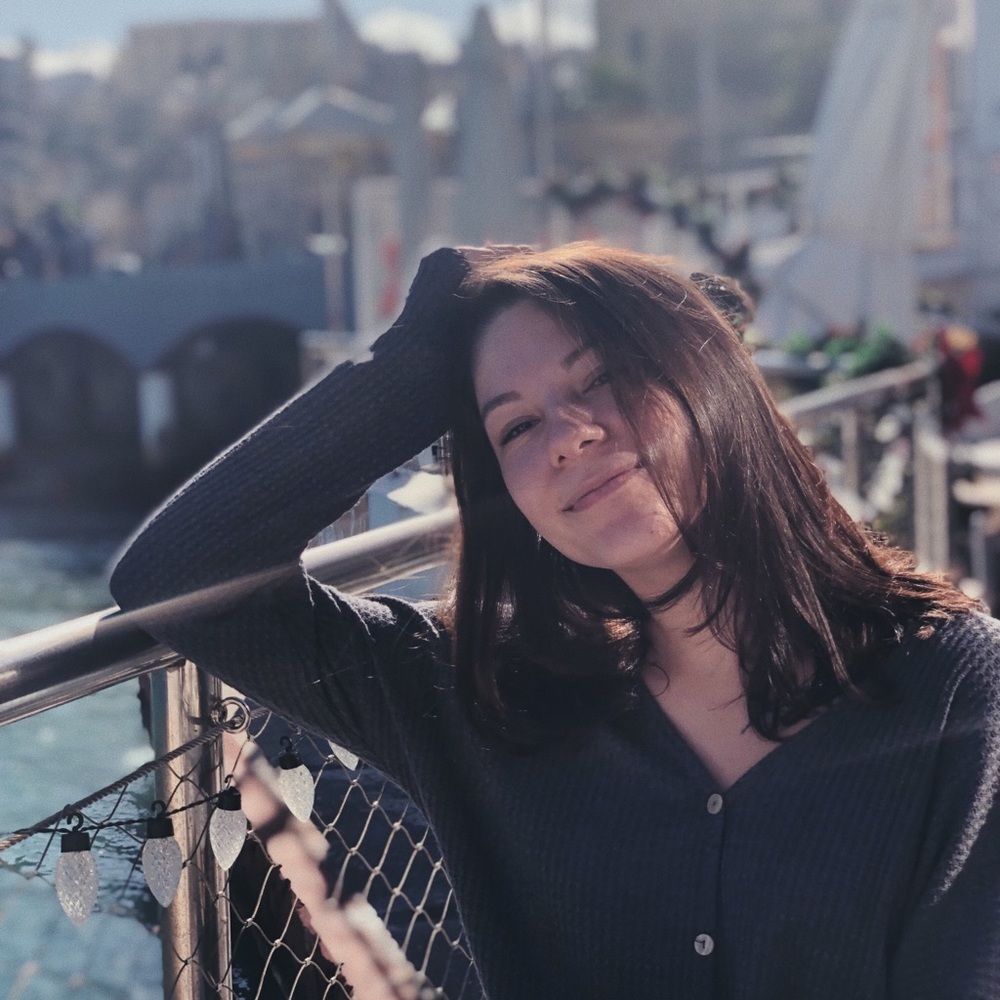 Meet your Posher, Christelle